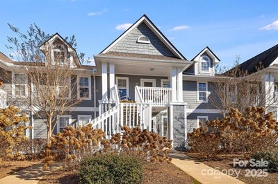 /international/us/2904-sagamore-lane-asheville-nc-110104034324/