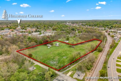 /international/us/104-mcclellan-street-hillsdale-mi-110106733988/