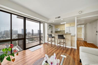 /international/us/225-queen-street-honolulu-hi-110105292484/