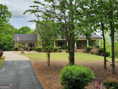 /international/us/300-brook-road-barnesville-ga-110108740071/