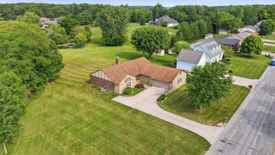 /international/us/15811-sunset-boulevard-wapakoneta-oh-110109475731/