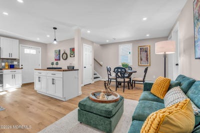 /international/us/282-carr-avenue-keansburg-nj-110110375480/