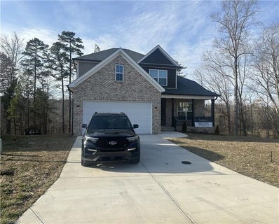 /international/us/5260-vineleaf-court-clemmons-nc-110105905386/