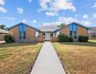 /international/us/934-cottonwood-trail-benbrook-tx-110108979943/