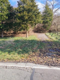 /international/us/3991-miami-river-road-miami-twp-oh-110096499308/
