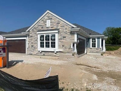 /international/us/2117-bluestem-dr-waukesha-wi-110100201174/