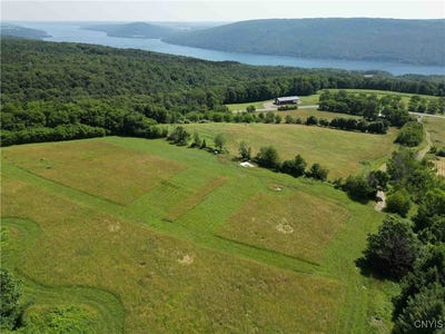 /international/us/7014-s-gannett-hill-road-south-bristol-ny-110100722297/