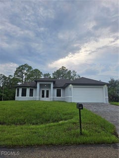 /international/us/601-8th-avenue-lehigh-acres-fl-110100921807/