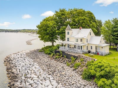 /international/us/7550-charles-point-sodus-ny-110100389139/