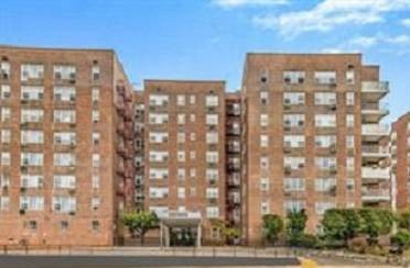 /international/us/355-bronx-river-road-yonkers-ny-110108167496/