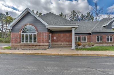 /international/us/2926-post-road-stevens-point-wi-110107857520/