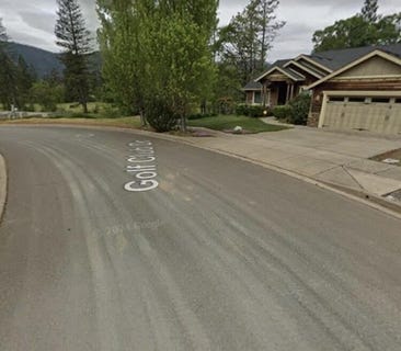 /international/us/1490-golf-club-drive-cave-junction-or-110100424598/