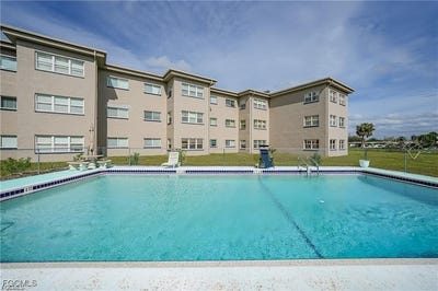 /international/us/3100-harbor-boulevard-port-charlotte-fl-110103653556/