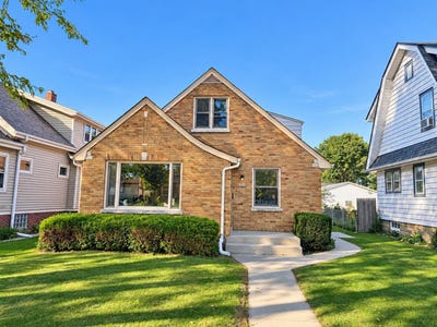/international/us/3854-e-carpenter-ave-cudahy-wi-110110403410/