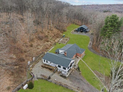 /international/us/6-annarock-drive-somers-ny-110107151325/