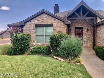 /international/us/309-n-5th-street-wolfforth-tx-110101100518/