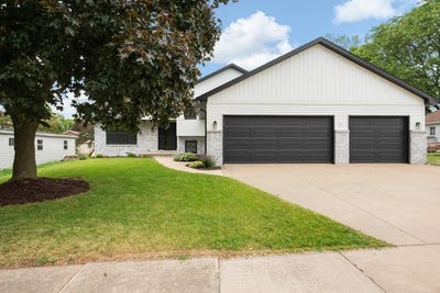 /international/us/936-w-10th-street-kaukauna-wi-110108827758/
