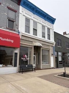 /international/us/125-e-michigan-street-new-carlisle-in-110120133845/