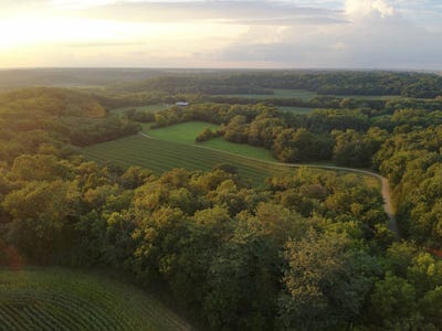 /international/us/1594-pleasantview-rd-washburn-il-110097092158/