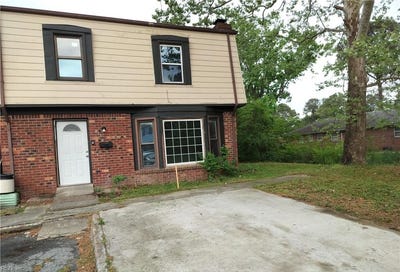 /international/us/915-harbour-n-drive-chesapeake-va-110108478618/