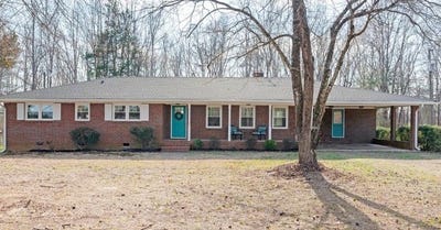 /international/us/1500-country-club-drive-chase-city-va-110106302244/