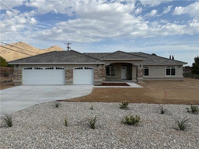 /international/us/19375-corwin-road-apple-valley-ca-110100149435/