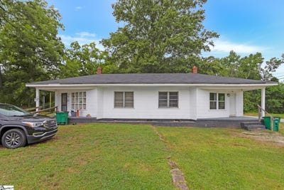 /international/us/107-111-n-bell-street-clinton-sc-110100878343/