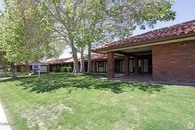 /international/us/43825-w-10th-street-lancaster-ca-110106766623/