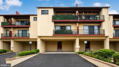 /international/us/18-empire-drive-egg-harbor-township-nj-110119720437/