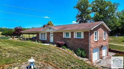 /international/us/5910-salem-hwy-stuart-va-110108189912/