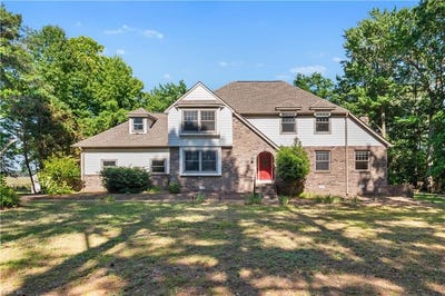 /international/us/8-ventnor-view-carrollton-va-110108782446/