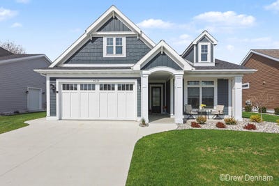 /international/us/4219-village-green-drive-freeland-mi-110106533913/