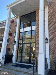 /international/us/222-e-montgomery-avenue-ardmore-pa-110120755211/
