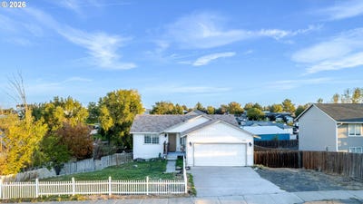 /international/us/545-e-theater-ln-hermiston-or-110120119084/