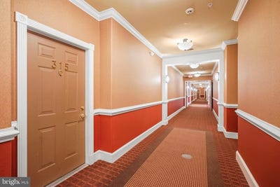 /international/us/315-masterson-court-ewing-nj-110101428505/