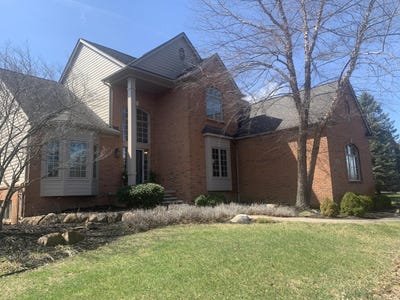 /international/us/49601-deer-run-northville-mi-110107173401/