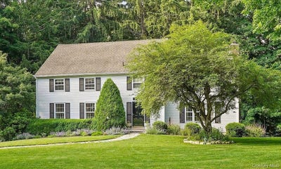 /international/us/5-diane-court-katonah-ny-110108847856/