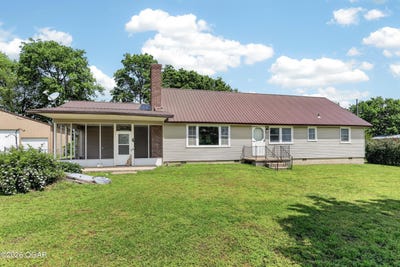 /international/us/10784-sw-70th-street-chetopa-ks-110107797079/