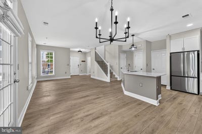/international/us/14515-kylewood-way-gainesville-va-110107629215/