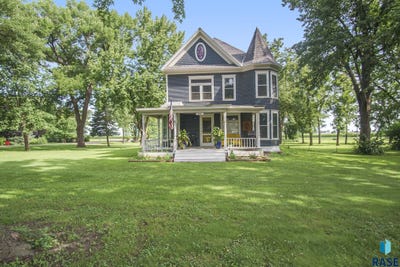 /international/us/606-illinois-ave-hurley-sd-110101144467/