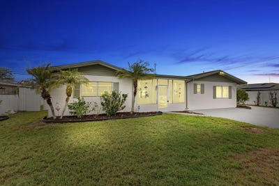 /international/us/2503-chesterfield-drive-fort-pierce-fl-110106600782/