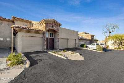 /international/us/13700-n-fountain-hills-boulevard-fountain-hills-az-110105712895/