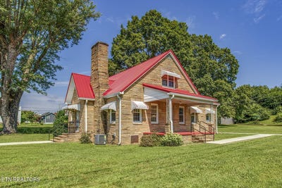 /international/us/522-court-st-wartburg-tn-110104432765/