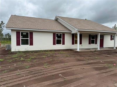 /international/us/17830-post-road-s-waynesville-ga-110100623398/
