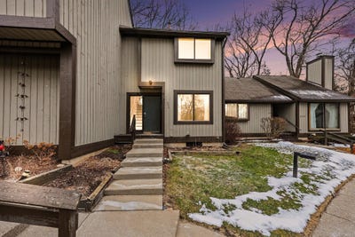 /international/us/502-stoneywood-drive-brighton-mi-110106184862/