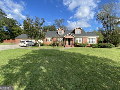 /international/us/808-harvey-street-millen-ga-110108613997/