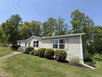 /international/us/4900-grafton-road-independence-wv-110108153685/