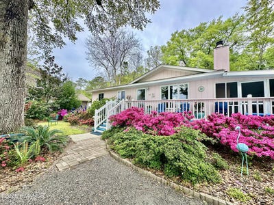/international/us/515-shoreline-drive-e-sunset-beach-nc-110107073758/