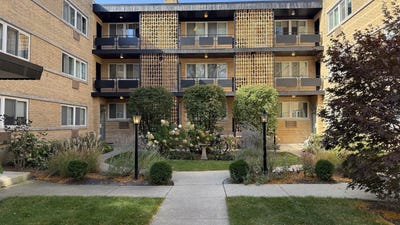 /international/us/1925-harrison-street-evanston-il-110120528250/