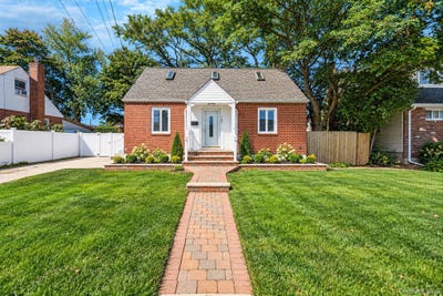 /international/us/167-stanton-boulevard-uniondale-ny-110120409328/